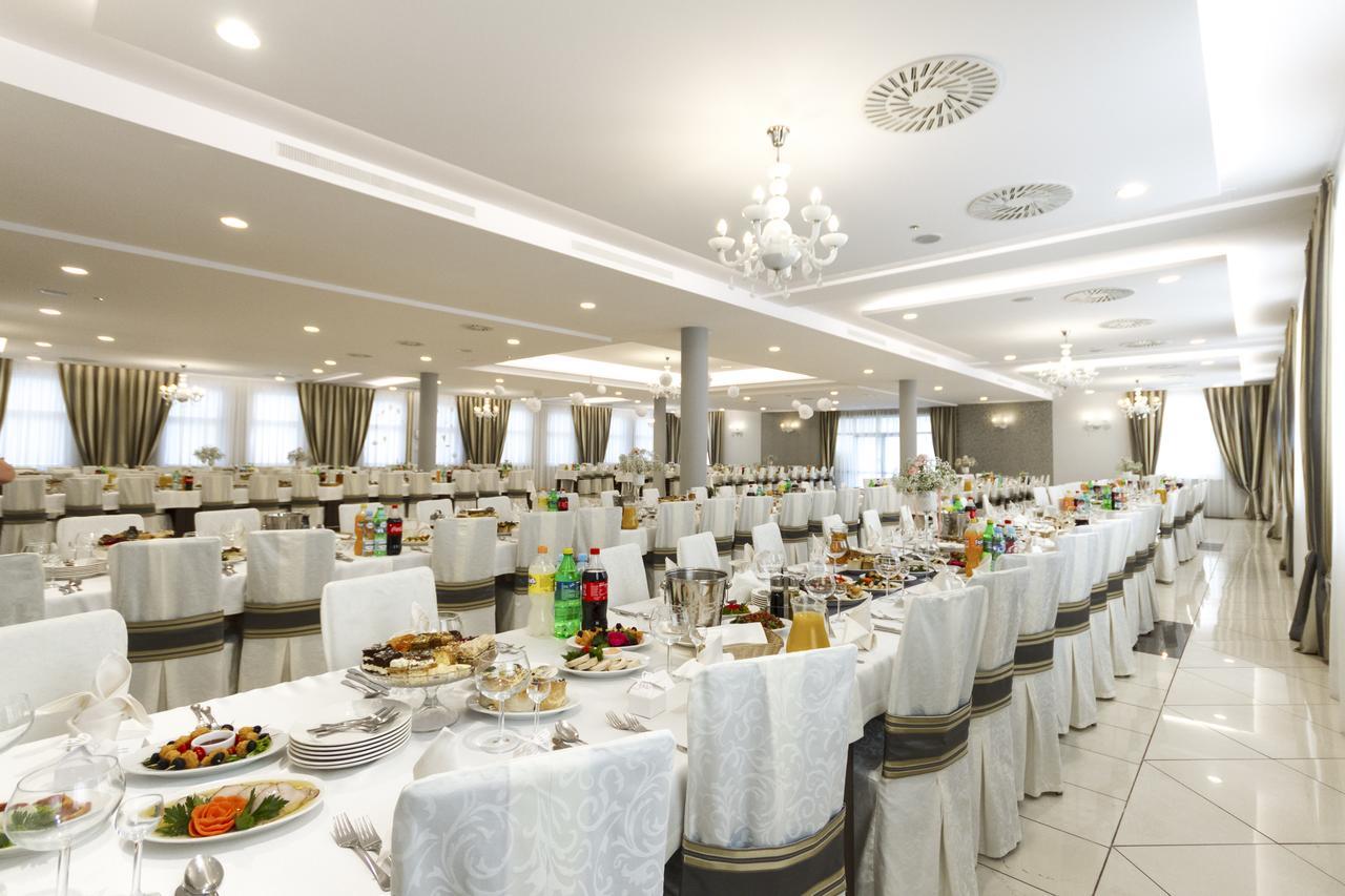 Wersal Siedlecki Hotel Siedlce Buitenkant foto